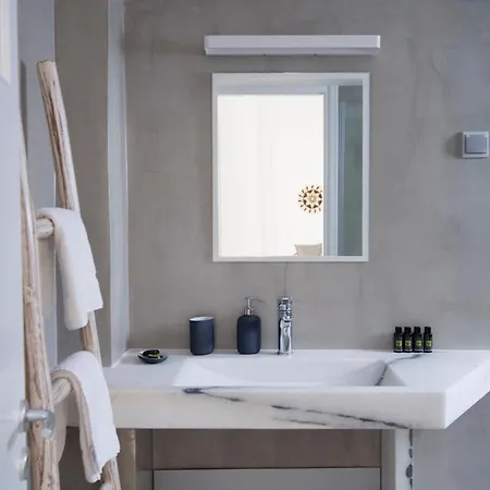 Armenistis 3 * Nausa